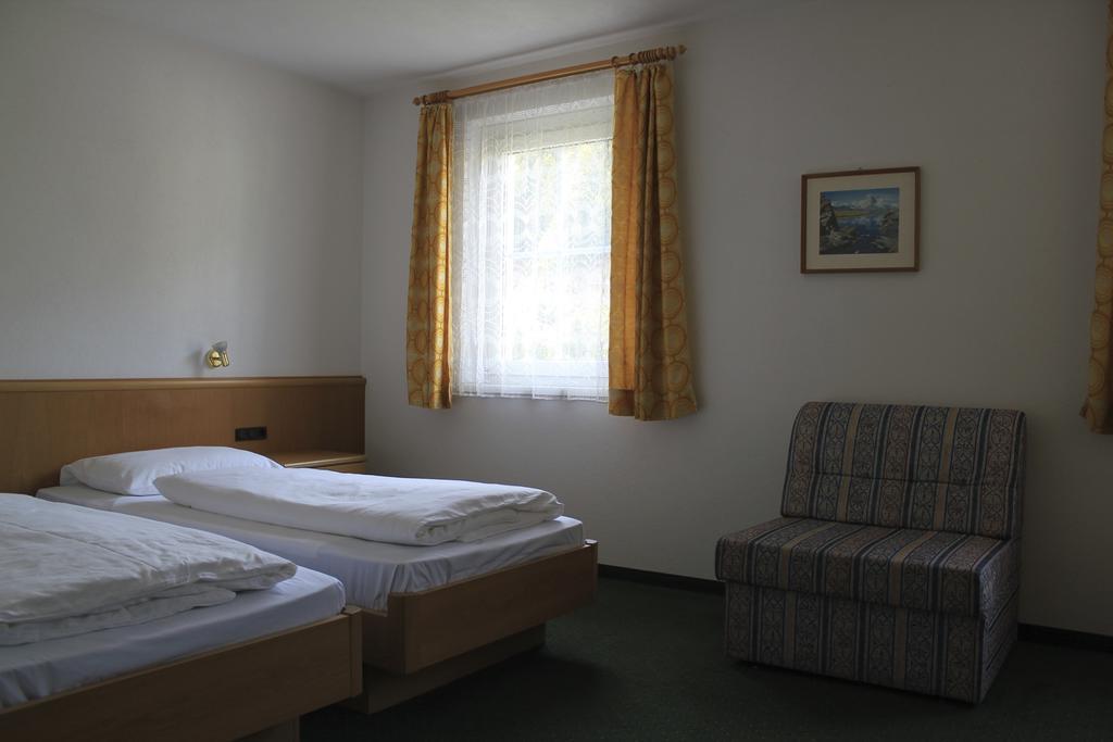 Gasthof Bundschen Sarntal Zimmer foto