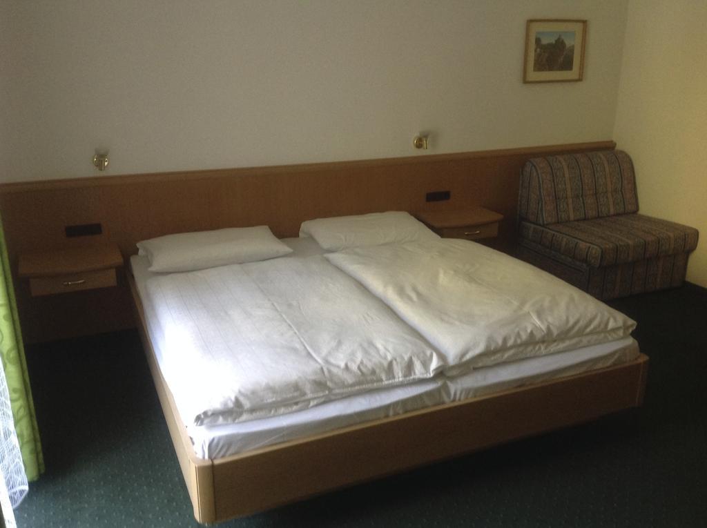 Gasthof Bundschen Sarntal Zimmer foto